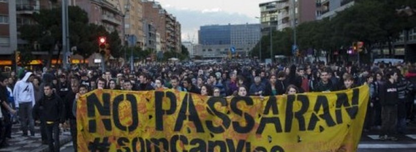 Prisión para cuatro jóvenes detenidos del centro ocupado Can Vies de Barcelona
