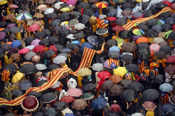 La crisi del poder "constituït" de l’Estat espanyol a la llum de la qüestió catalana (Cat/Cast)