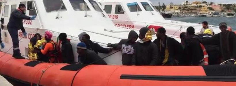 Trescientos inmigrantes mueren de frío y ahogados intentando llegar a la costa italiana