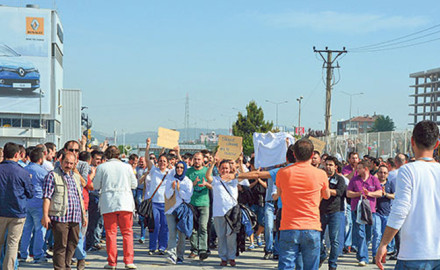 Rebelión obrera paraliza las plantas de Renault, Fiat y Ford en Turquía