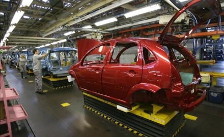 Peugeot quiere cerrar su planta de Madrid y dejar a dos mil trescientos trabajadores en la calle