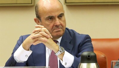 Ministro de Economía español comprometido en trama de corrupción