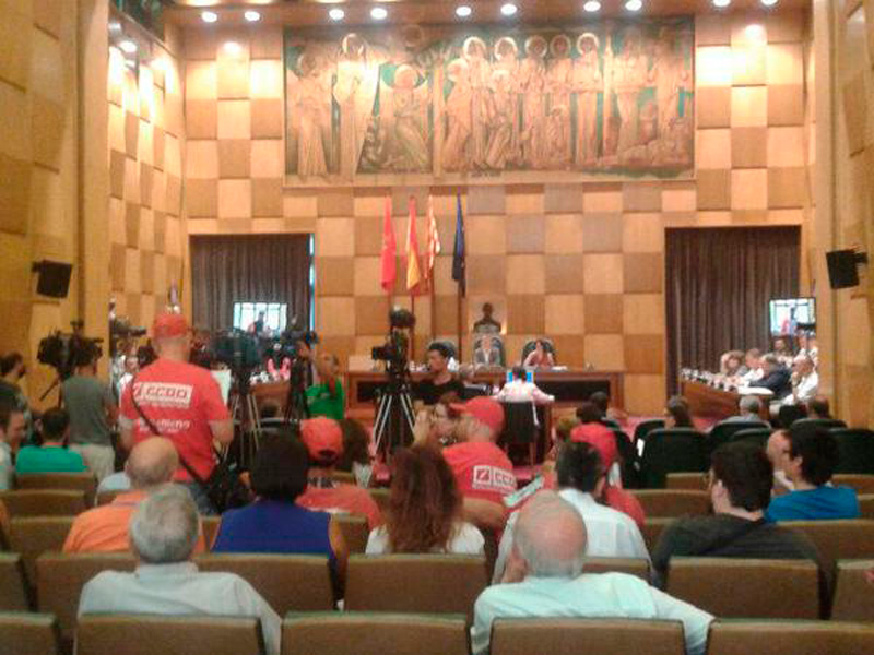 Ayuntamiento de Zaragoza vota moción de apoyo a la lucha de Coca-Cola