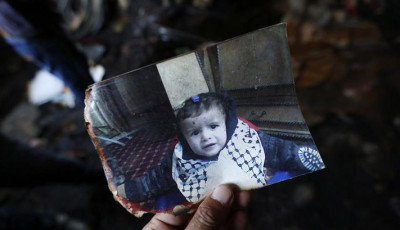 Un bebé palestino muere asesinado en ataque de colonos israelíes