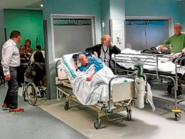 Una vez más colapsan las urgencias del Hospital Miguel Servet en Zaragoza