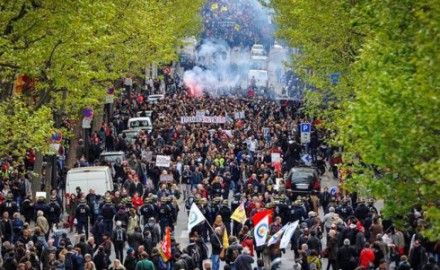 Una nueva pesadilla comienza a preocupar a la burguesía francesa: el anticapitalismo