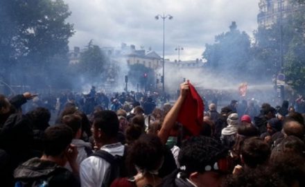 Un millón de personas en París, una manifestación gigantesca