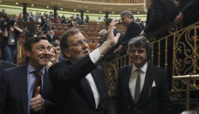 Rajoy sigue en la Moncloa, entre las cenizas del PSOE y un Congreso blindado